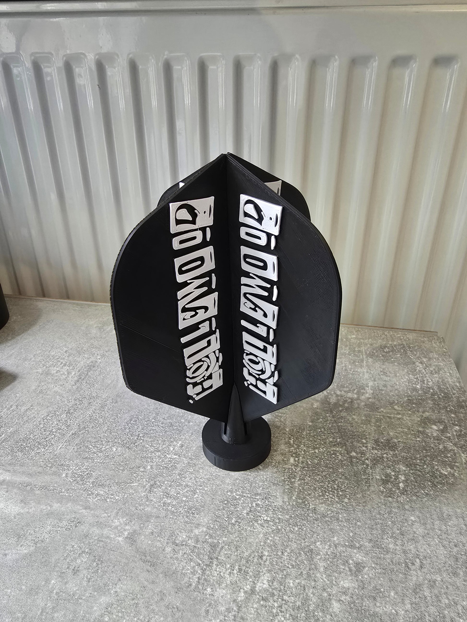 Giant Display flights with stand