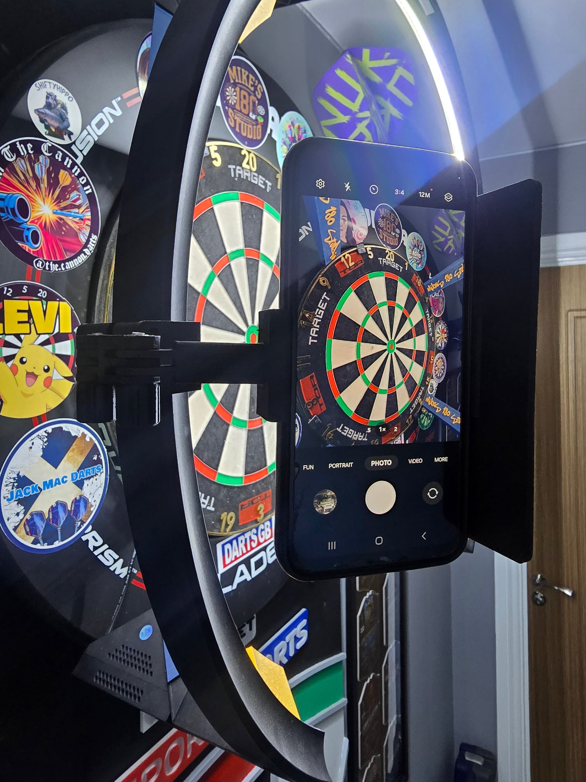 Target Omni, Corona, plasma phone holder for online games / streaming