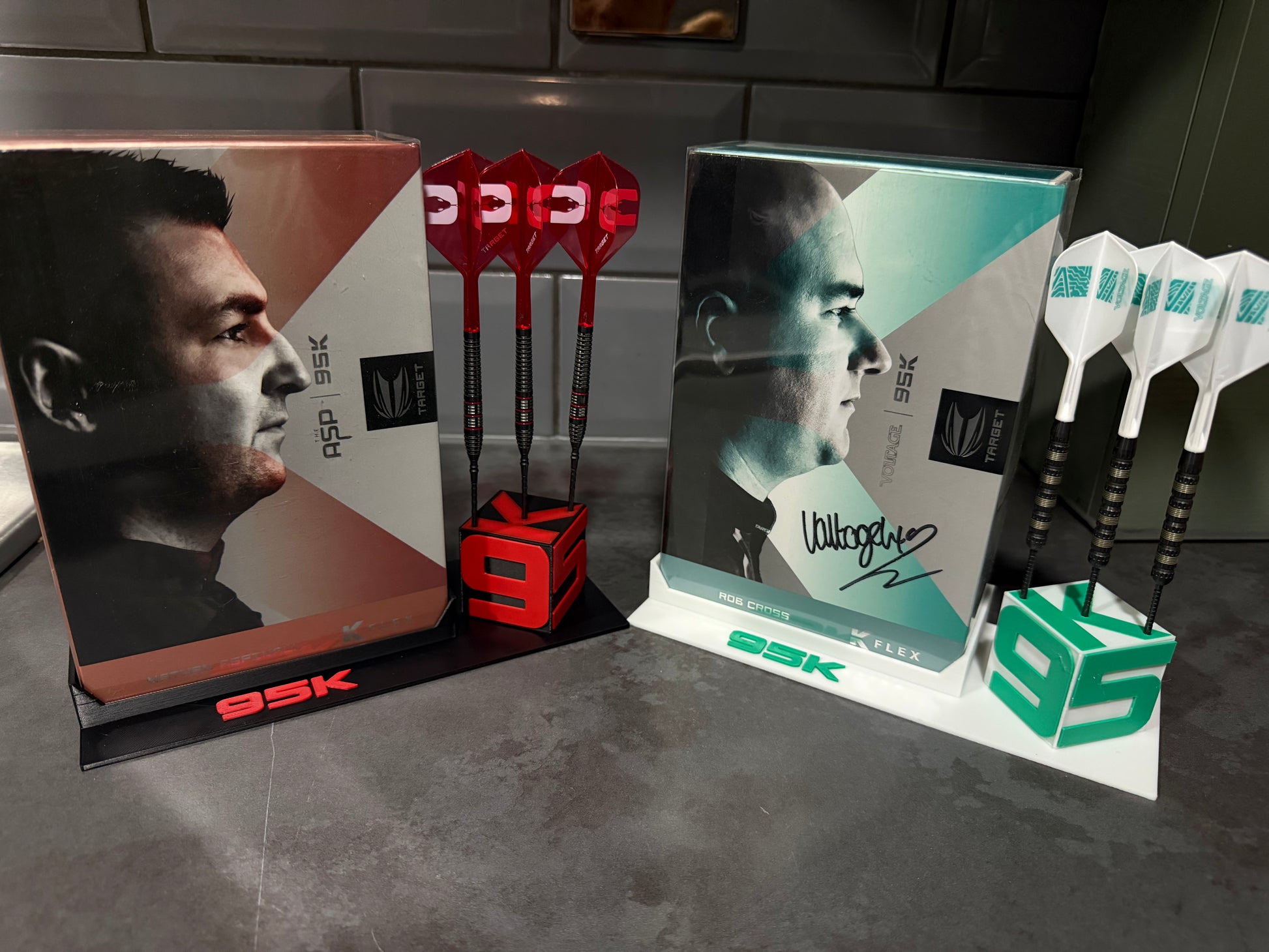 95k display holder for case and 95k cube to display darts