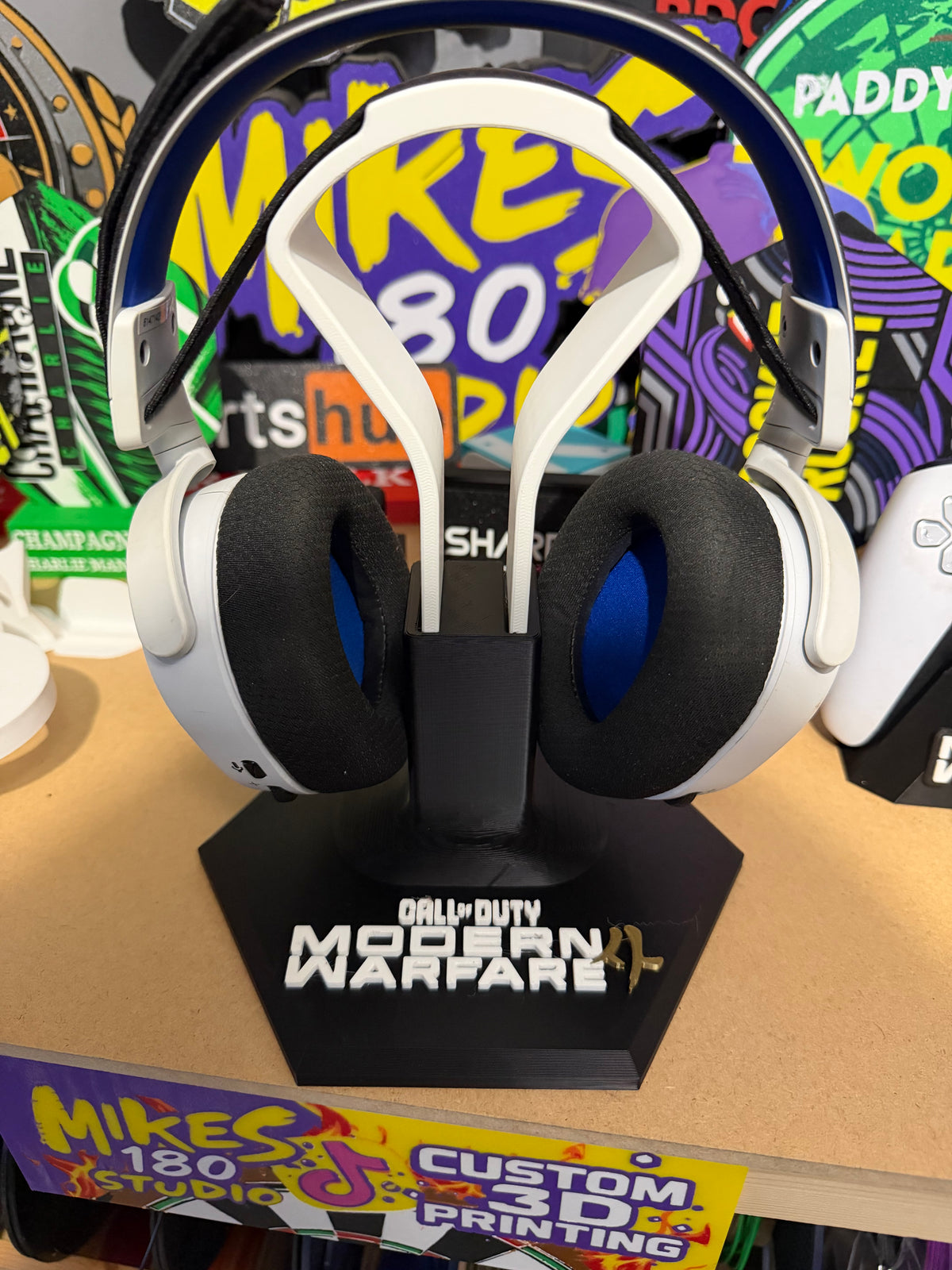 Themed Headset holder for gaming