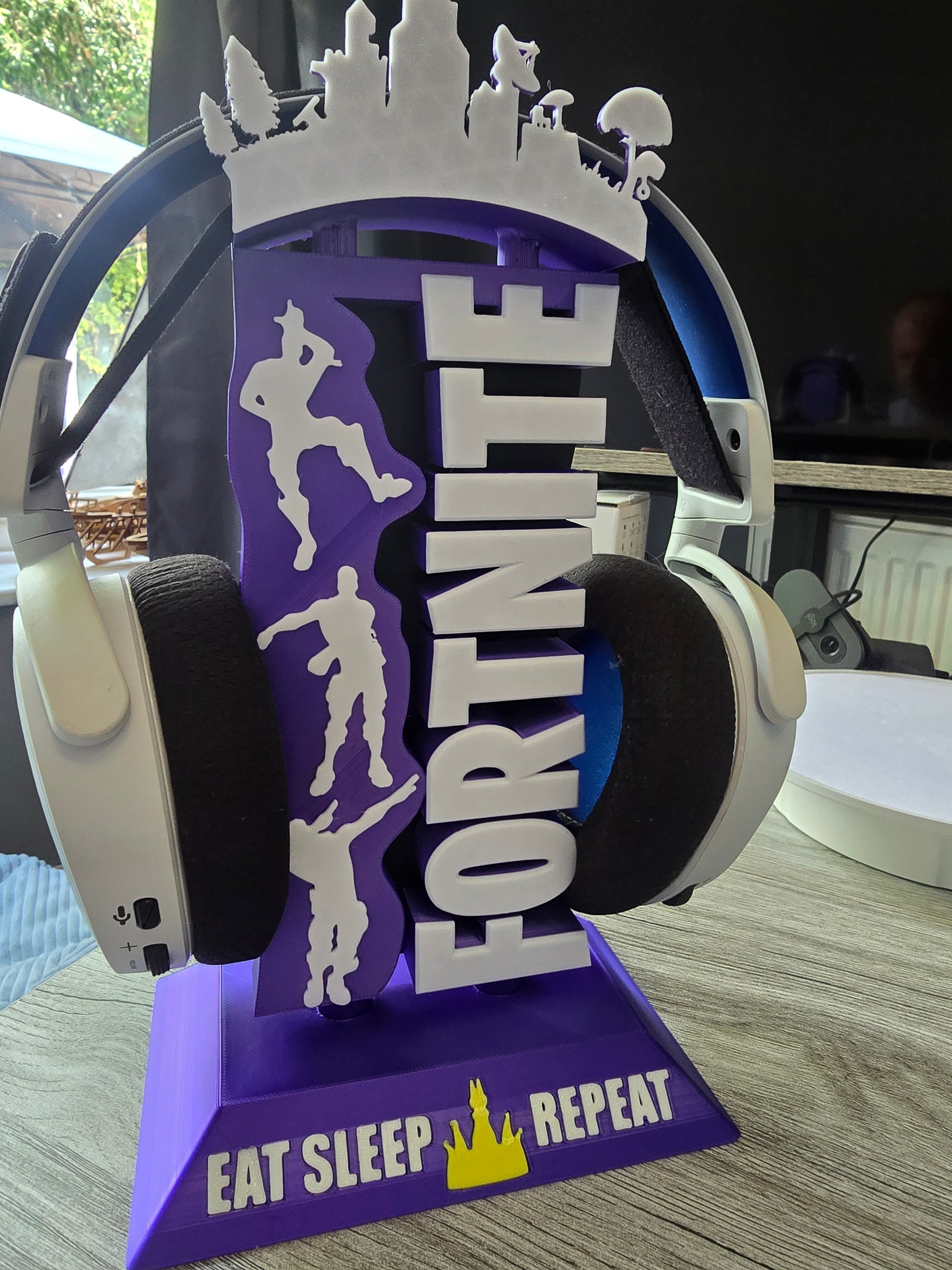 Fortnite headset stand