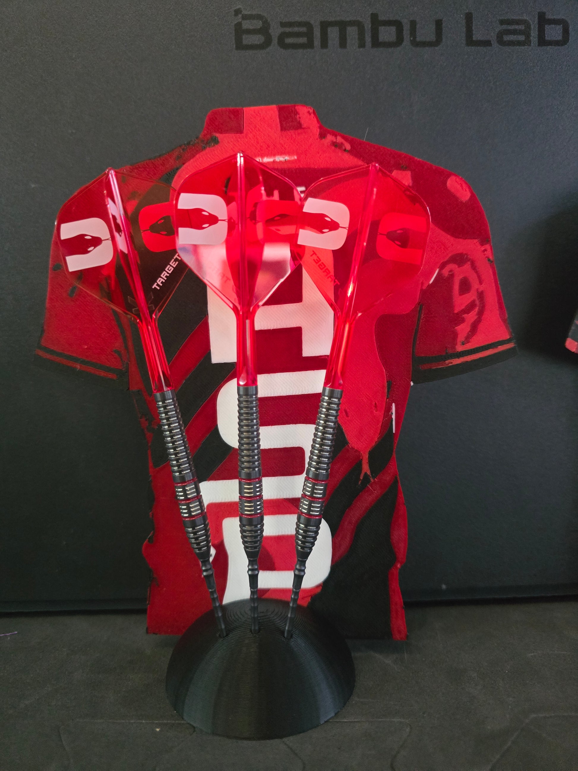 Dart Shirt Dart stands, comes with holder holds 1 set of Darts