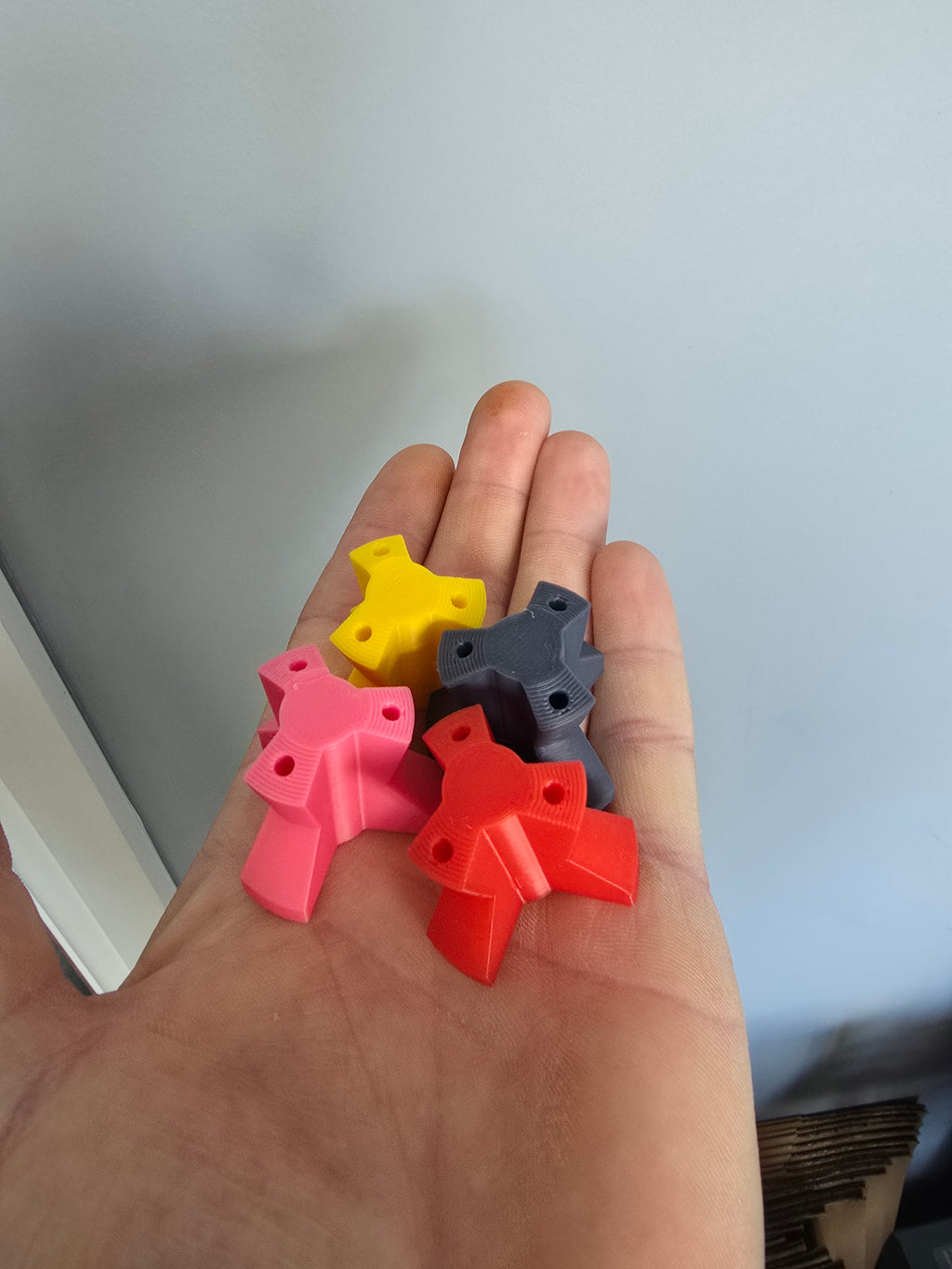 Small simple Darts holders