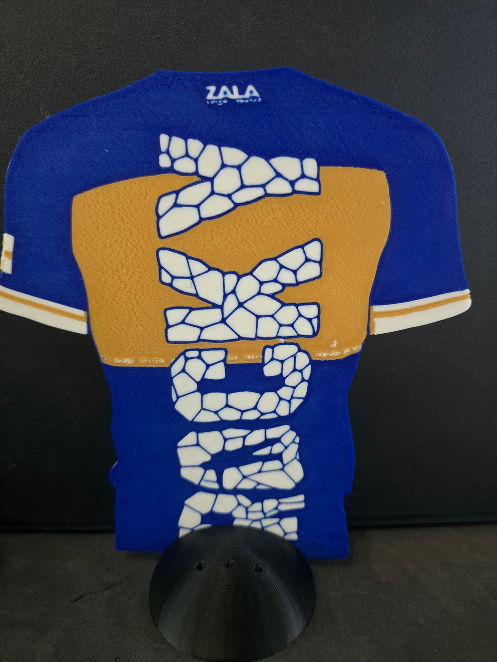 Dart Shirt Dart stands, comes with holder holds 1 set of Darts