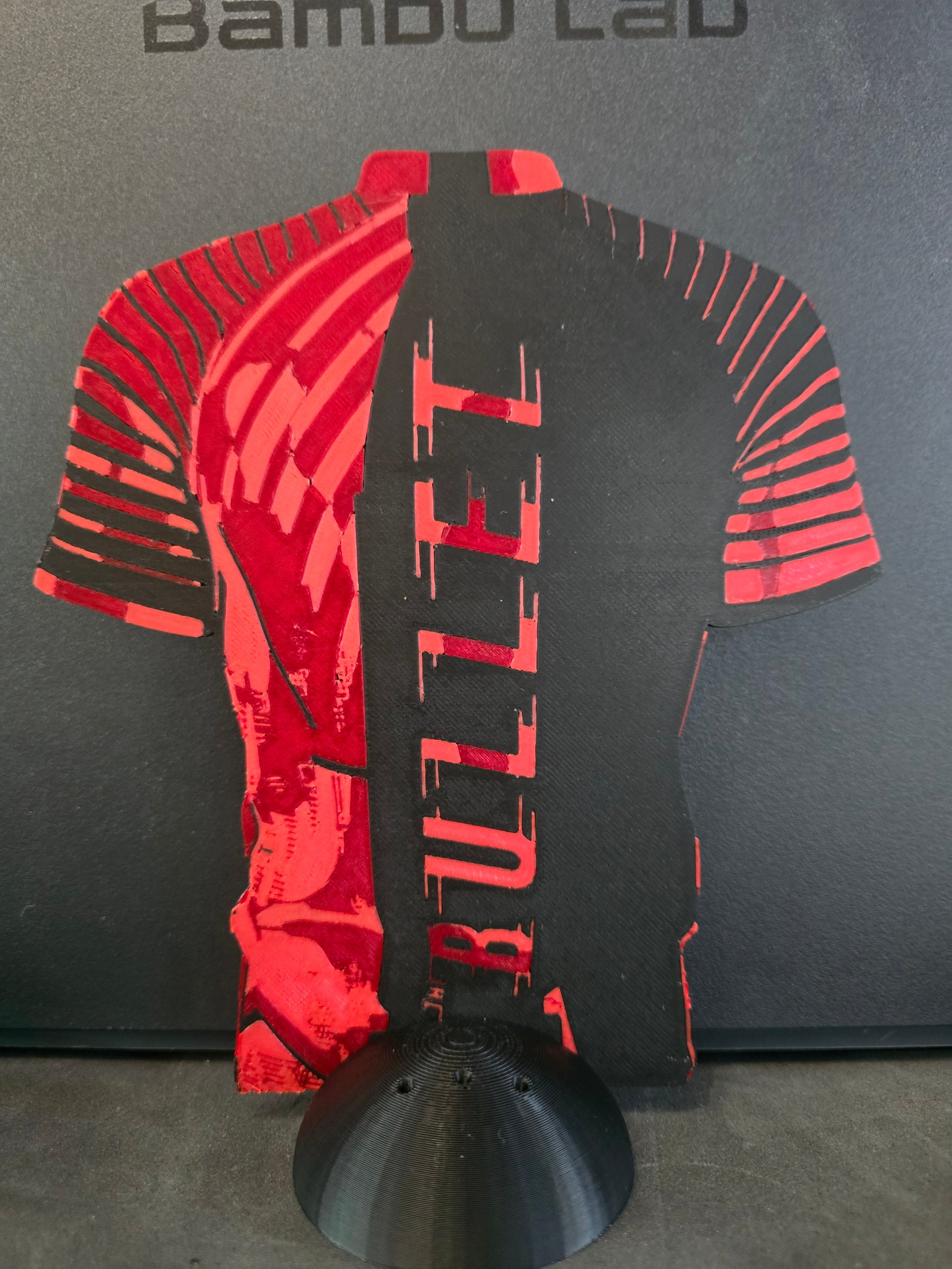 Dart Shirt Dart stands, comes with holder holds 1 set of Darts